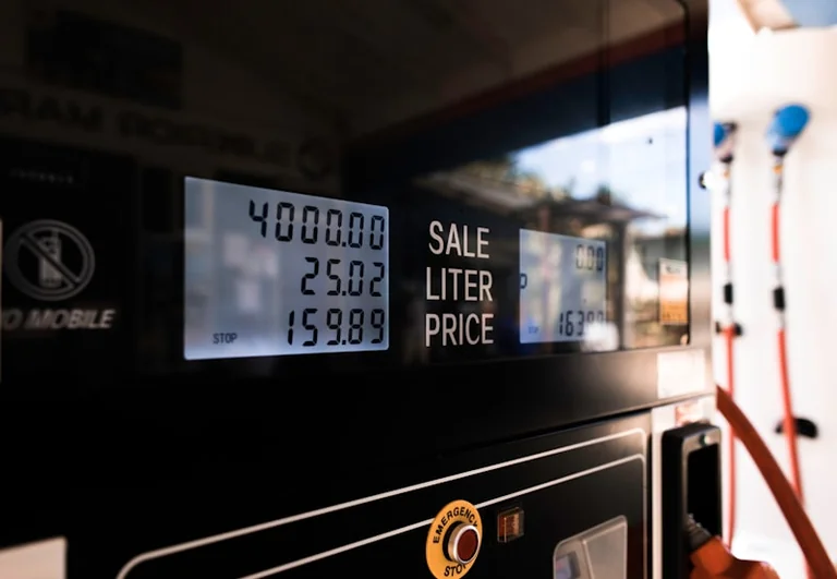 Benzin- und Dieselpreise vor dem Wochenende richtig vergleichen