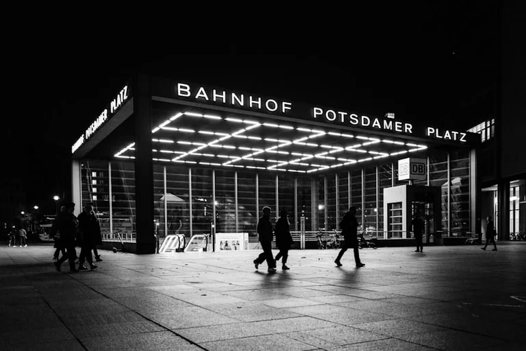 Berlin heute Abend: Kultur ohne ausverkaufte Türen