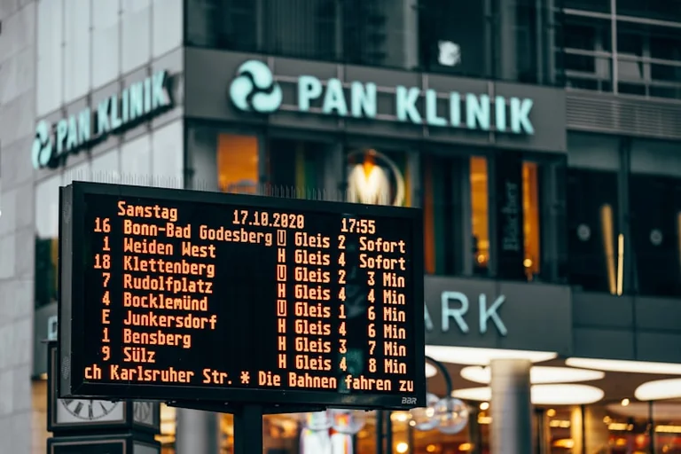 DB-Reiseauskunft am 18. August: Verbindung neu prüfen