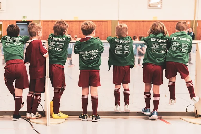 Gratis in Paderborn: Kinder bauen ihren eigenen Tischkicker