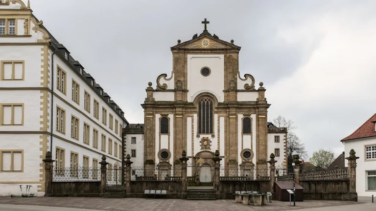 Paderborn: Spirituelle Kunstführung am 23. August