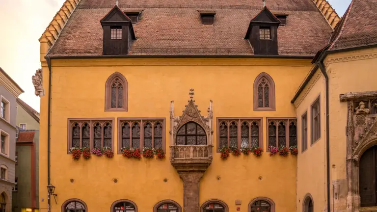 Regensburg: Bismarckplatz-Führung in 60 Minuten