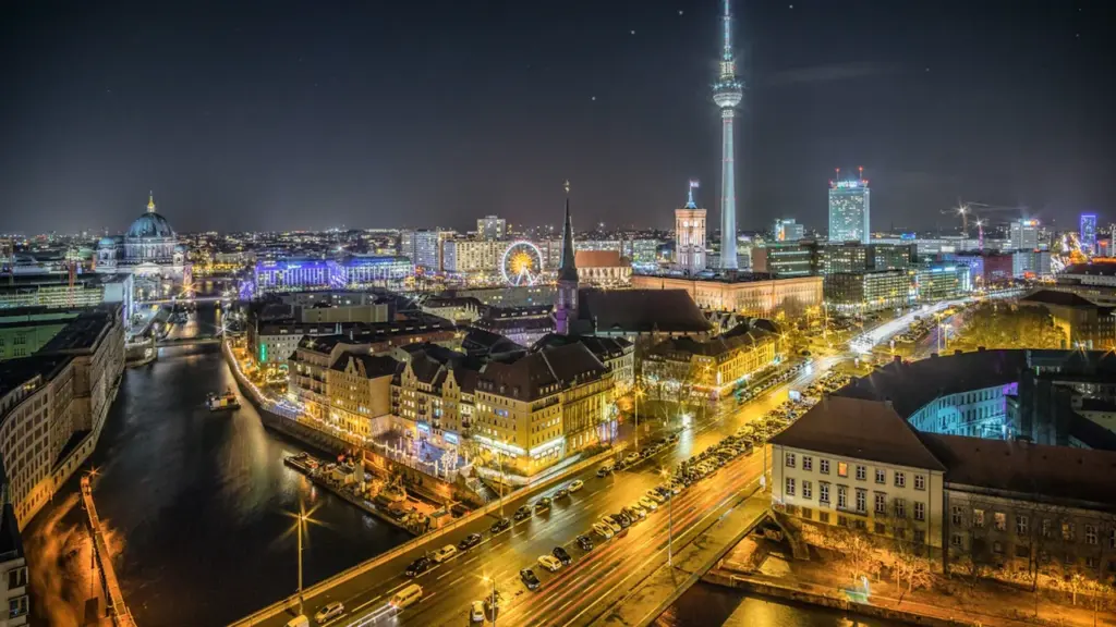 Sonntagabend in Berlin: Kultur und gutes Essen