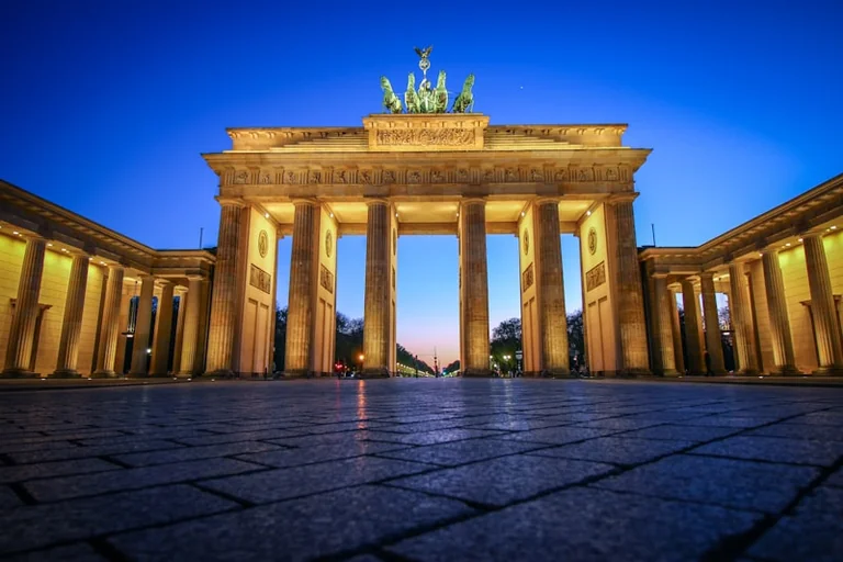 Sonntagabend in Berlin: Kultur und gutes Essen