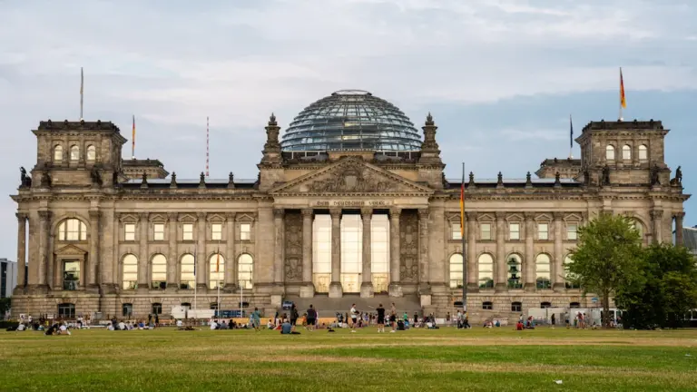 Bundestagswahl 2026: Wahltermin und Sitzprognose bleiben offen