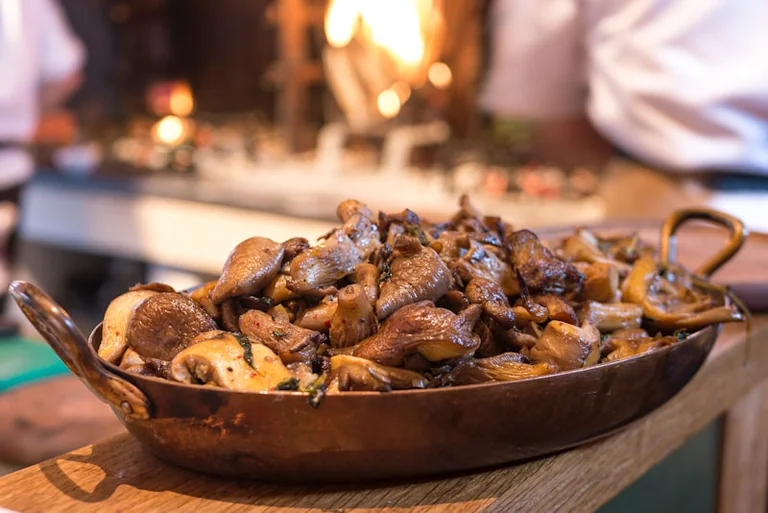 Kartoffelpfanne mit Pfifferlingen richtig braten